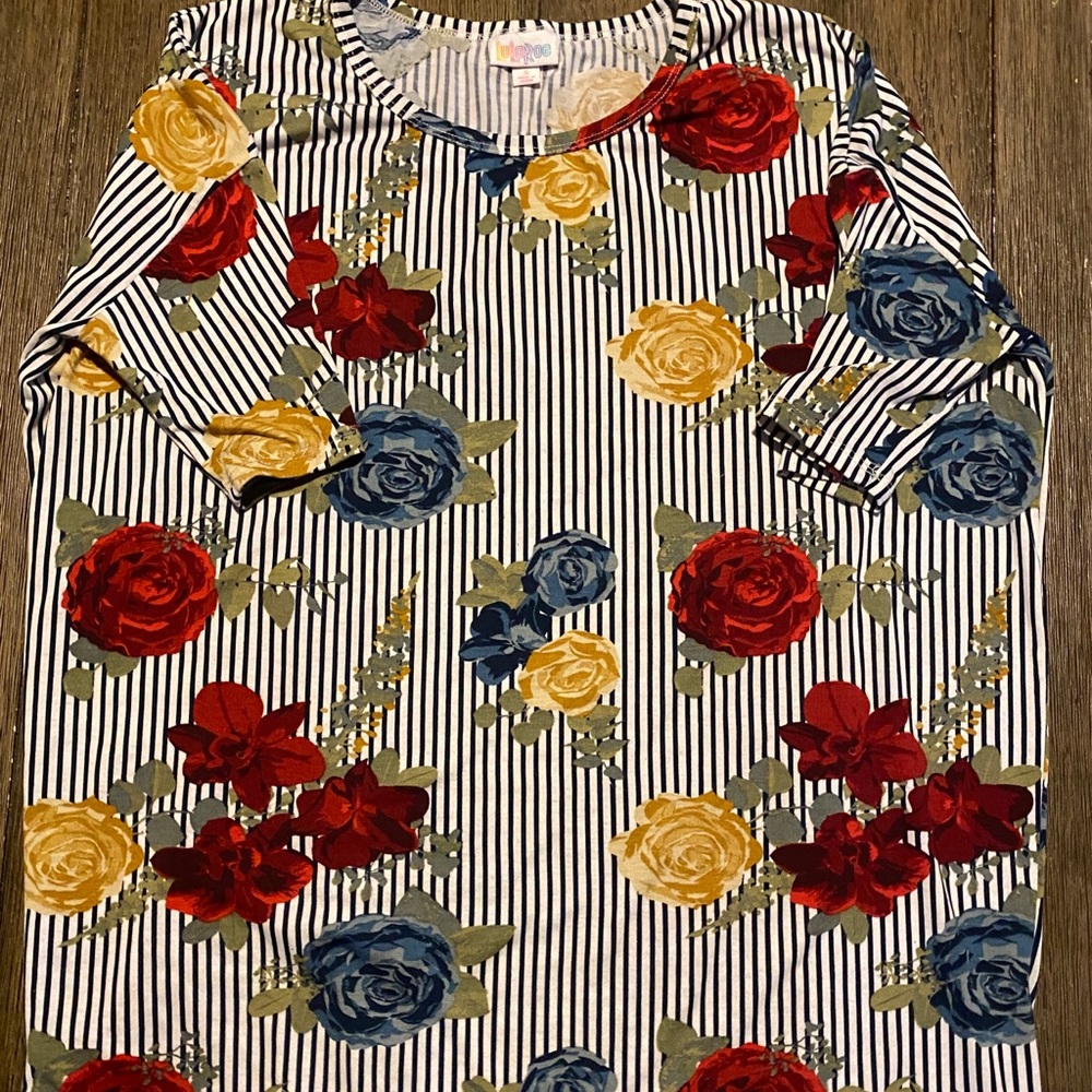 Lularoe Irma Top